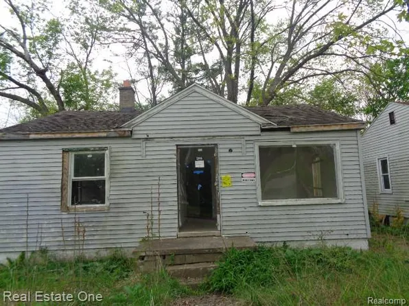 15772 Chatham St, Detroit, MI 48223