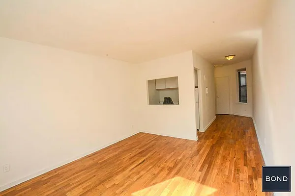 Rented by Bond New York | media 8