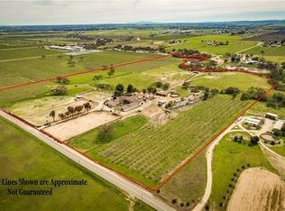 2425 Wellsona Rd, Paso Robles, CA 93446