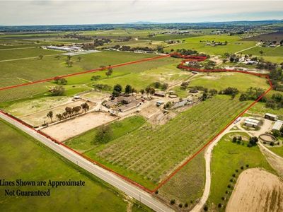 2425 Wellsona Rd, Paso Robles, CA, 93446