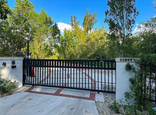 11099 Marin St, Miami, FL 33156