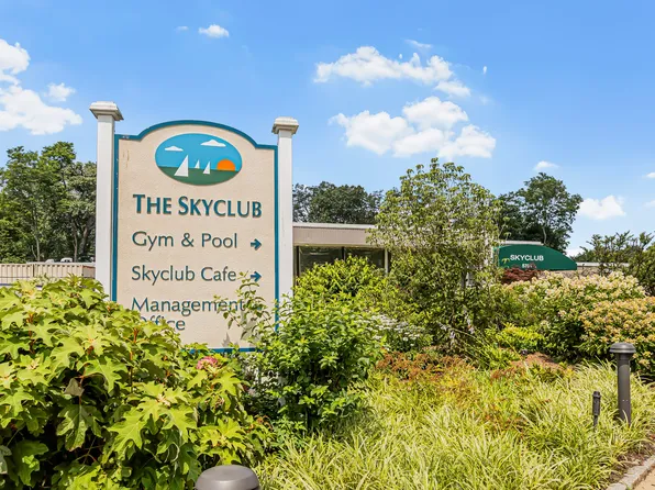 5900 Arlington Avenue image 17 of 20