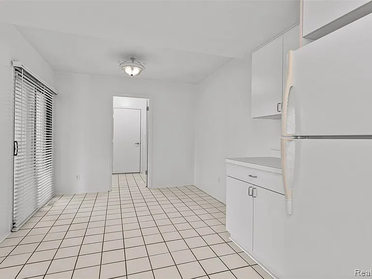 5611 Drake Hollow Dr W — Photo 5