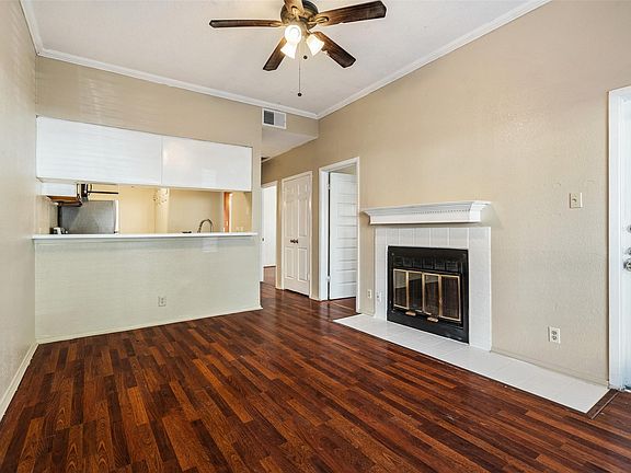 5th image of 807 W 25th St APT 104