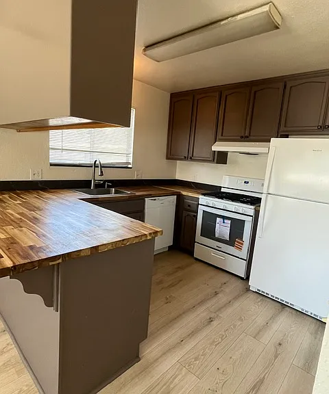 6420 Nacimiento Ave #5 — Photo 4