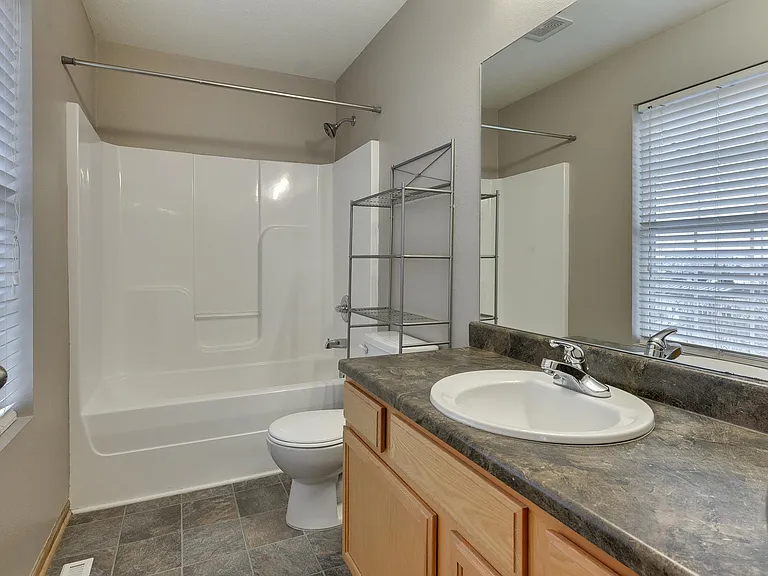 6758 S 181st Ct — Photo 17