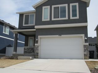 436 S Highpoint Dr, Saratoga Springs, UT 84045