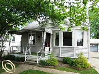 4th image of 5914 Helen St
