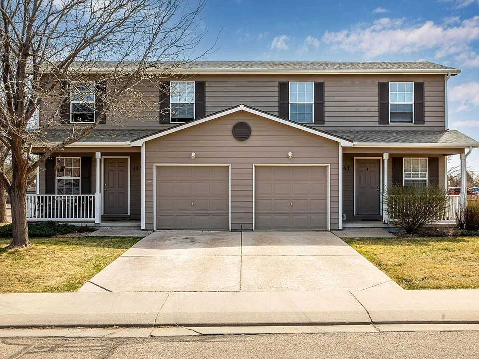 1749 Rowan Ln
