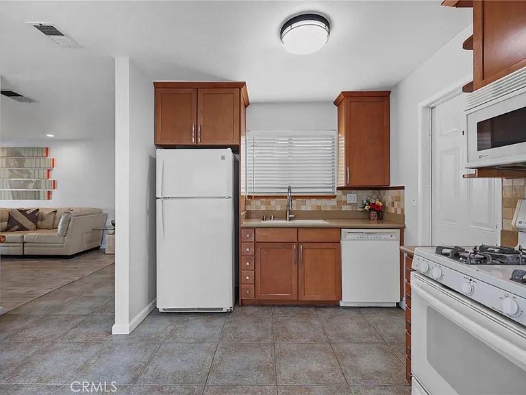 43744 Virginia Ave #43744 — Photo 25