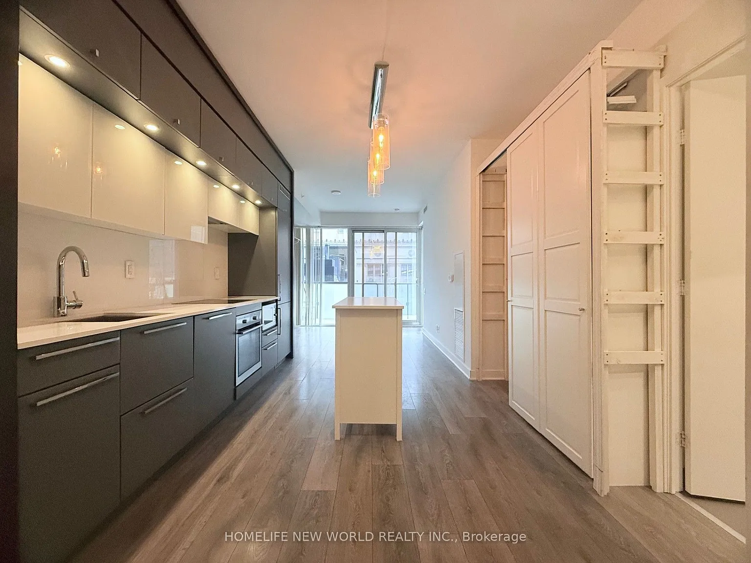 2 bed, $2,650 — Photo 3