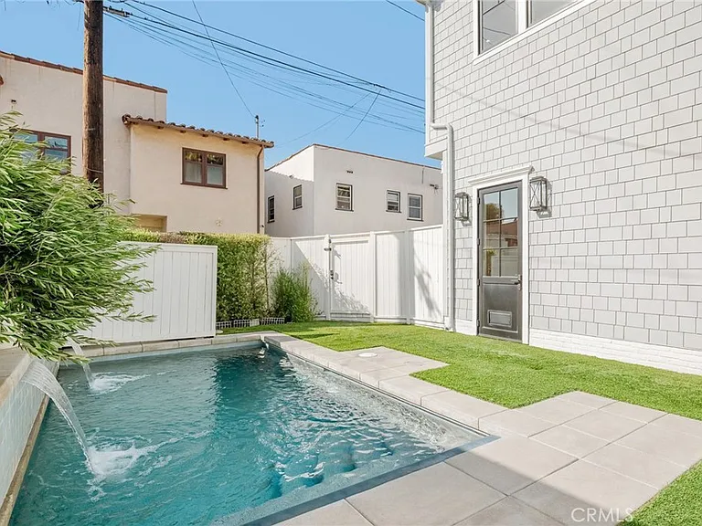 153 Granada Ave — Photo 27