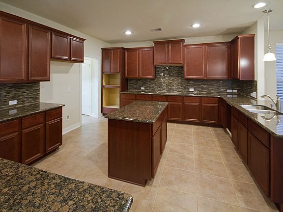 5th image of 423 Old Orchard Dr