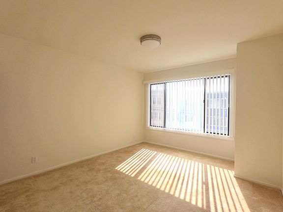 5th image of 266 19th Ave APT 4