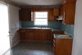 2nd image of 3428 Bryant Dr