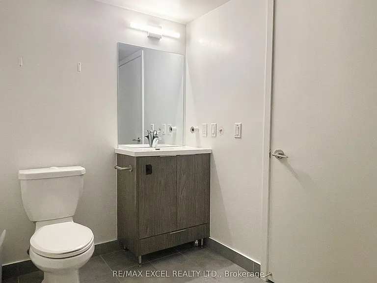 60 Shuter St #2505 — Photo 8
