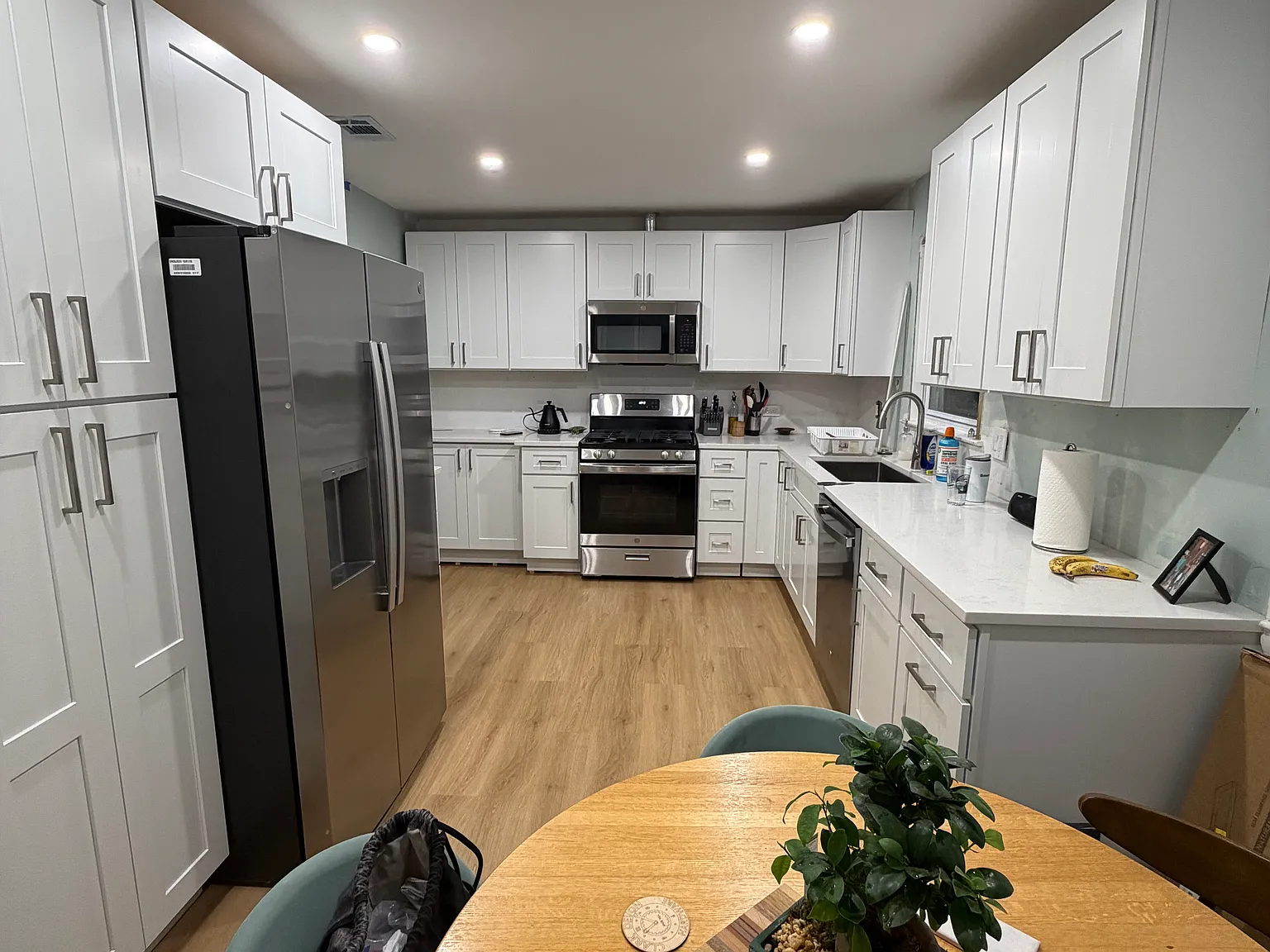 3 bed, 1200 sqft, $2,600 — Photo 1
