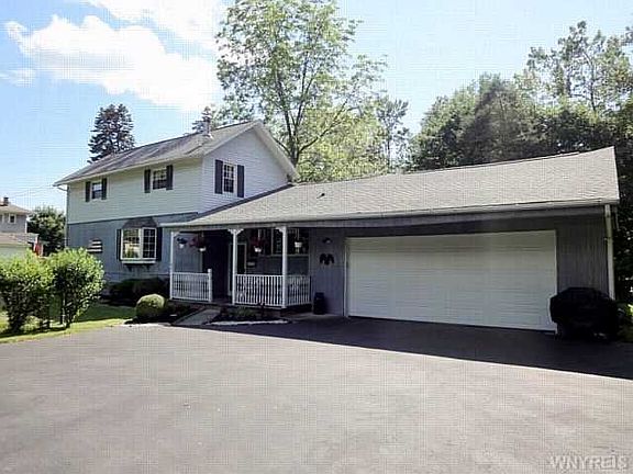 2nd image of 7686 Arnold Dr