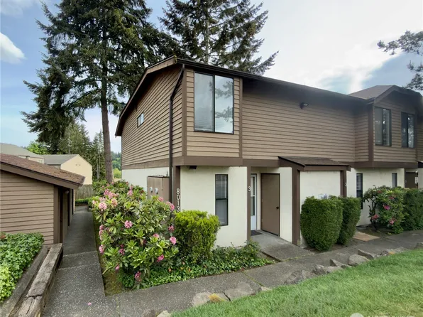 8013 NE 177th Court #403, Kenmore, WA 98028