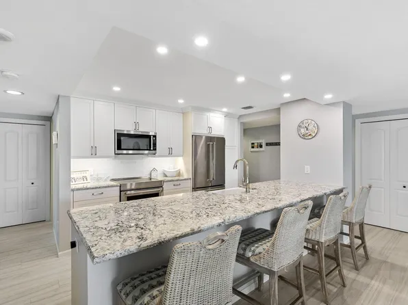 1036 S Collier Blvd APT 101, Marco Island, FL 34145