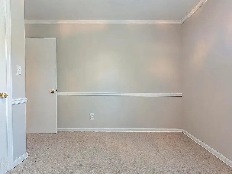 5545 Sturbridge Way — Photo 10