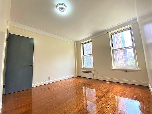 1st image of 25 Monroe St #1B