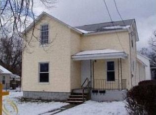 70 Sanderson Ave, Pontiac, MI 48342