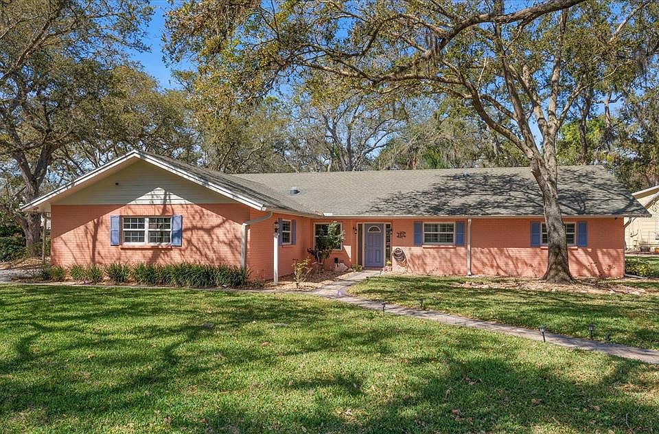 1st image of 1921 Cardinal Rd