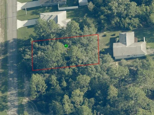 8381 N Empire Ave, Citrus Springs, FL 34433