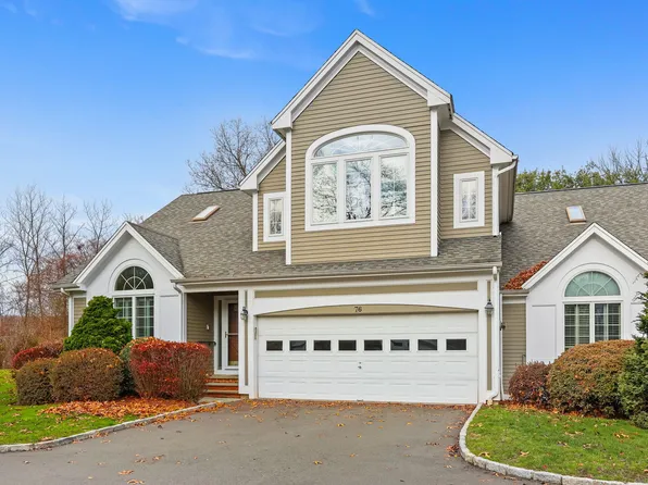 76 Hilary Circle #76, Fairfield, CT 06825