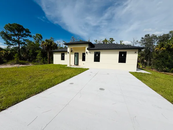 666 Topeka Ct, Lehigh Acres, FL 33972