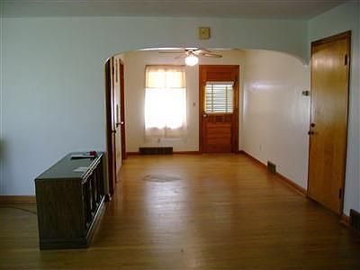 5th image of 2212 E 31st St