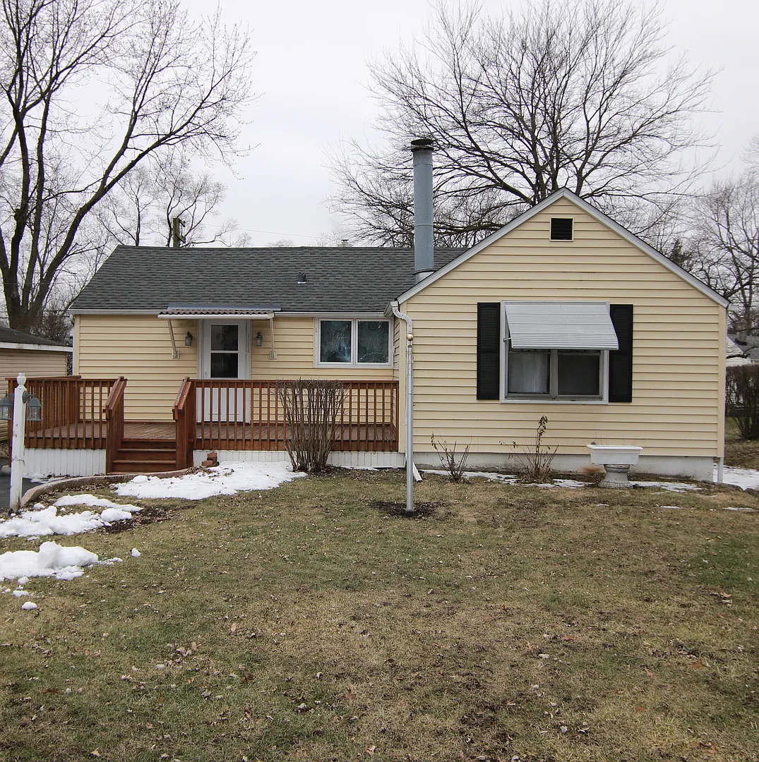 3902 N Lincoln St photo 1