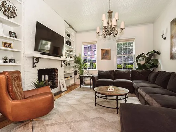 134 Sullivan St, New York, NY 10012