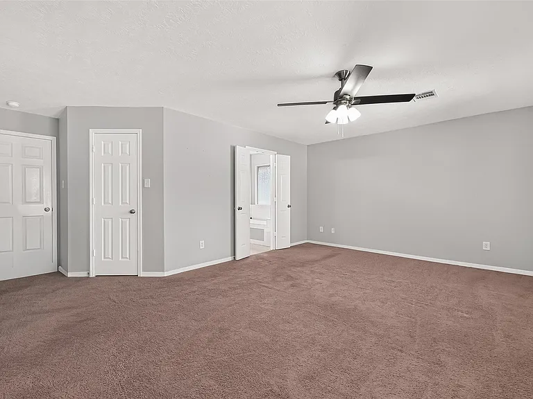 10031 Magnolia Way — Photo 34