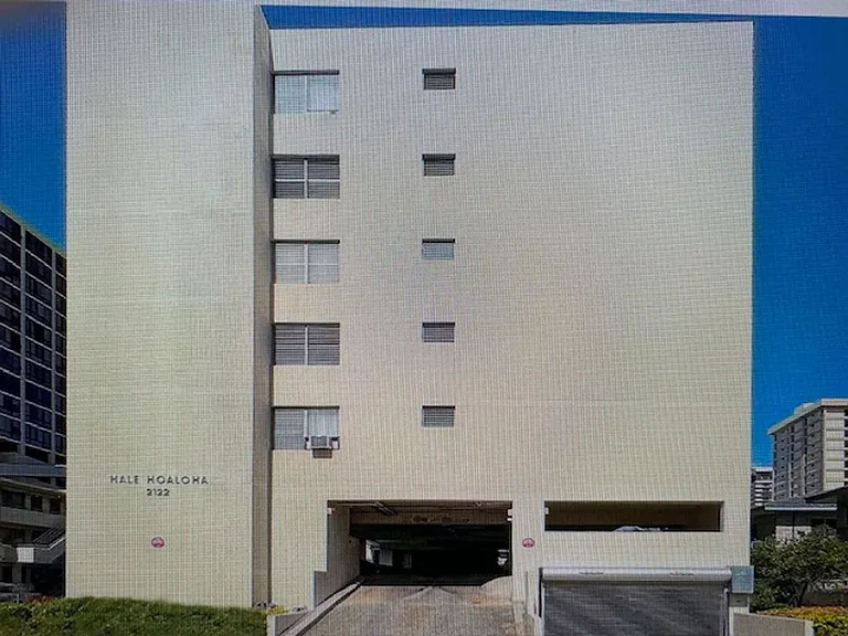 2122 Lime St #404 — Photo 2
