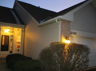 2040 Tamahawk Ln, Naperville, IL 60564