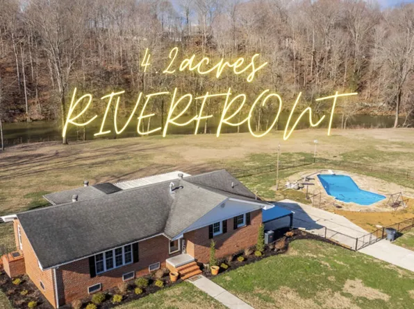 997 Indian Mound Dr, McMinnville, TN 37110