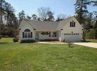 908 Devonshire Trl, Aberdeen, NC 28315