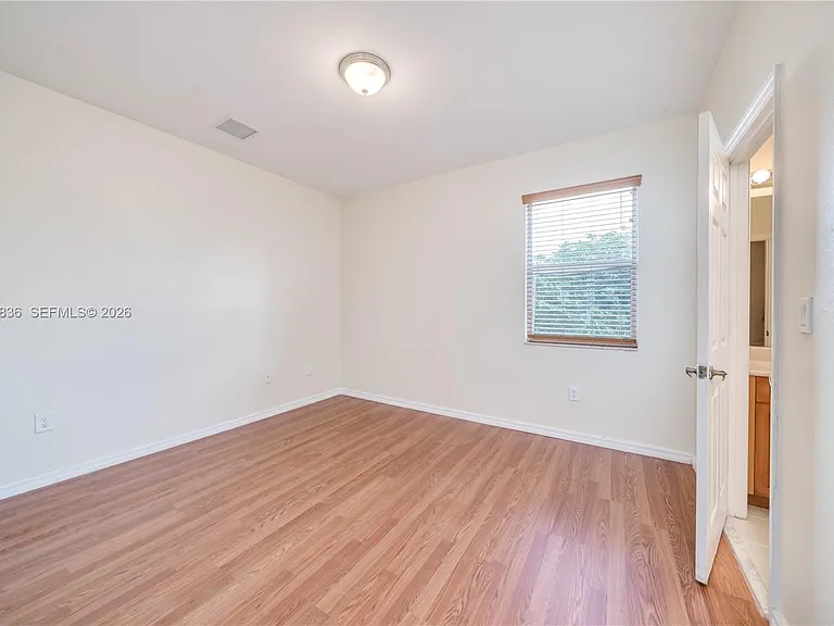 14935 SW 52nd St — Photo 38