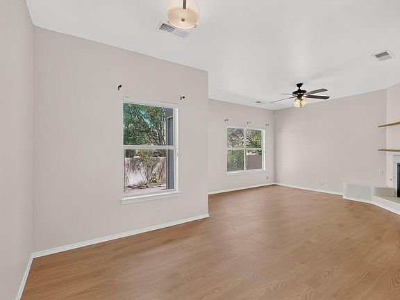 5th image of 2923 Foraker Pl NW