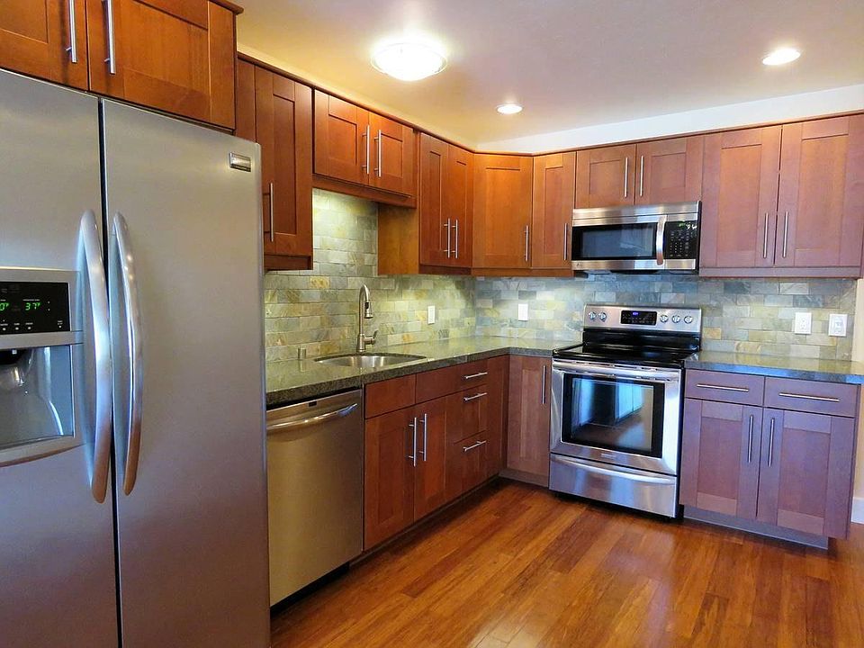 1st image of 733 Kline St Unit 309