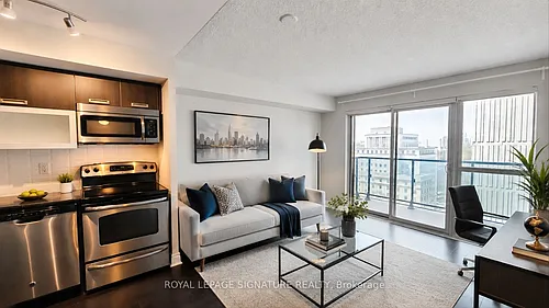28 Ted Rogers Way #1810 Photo 1