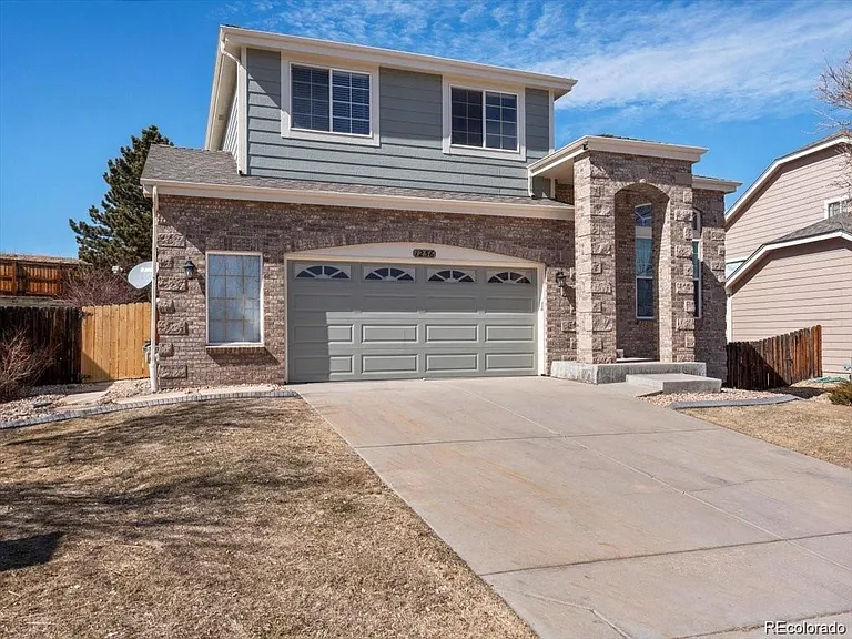 1256 Berganot Trl — Photo 2