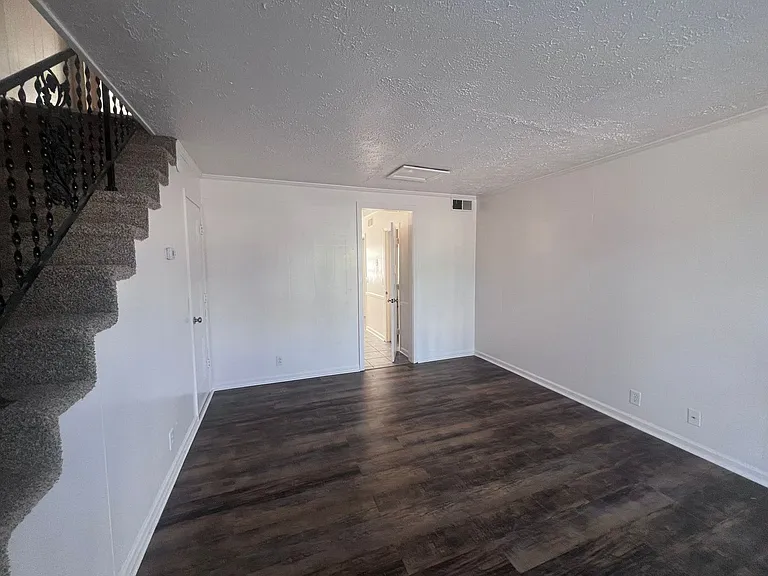 Evergreen Townhomes — Photo 12