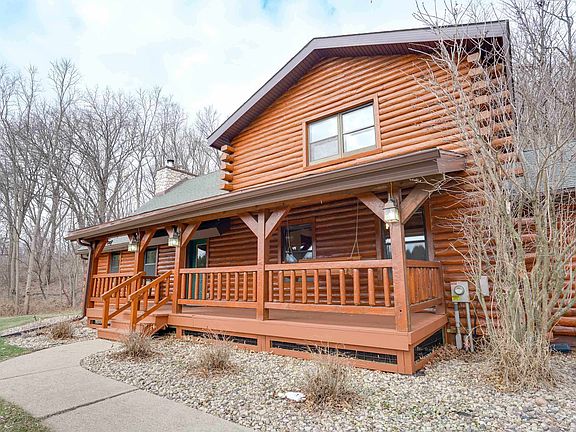 4th image of 8986 Waterford St