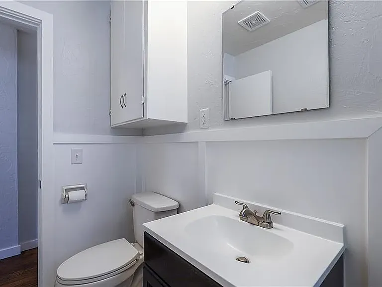 3209 NW 40th St — Photo 11