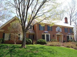 2081 Hunters Crest Way, Vienna, VA 22181