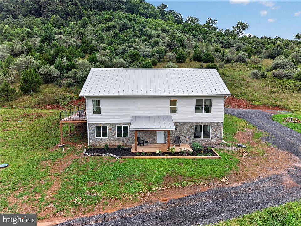 1st image of 720 Gooney Manor Loop