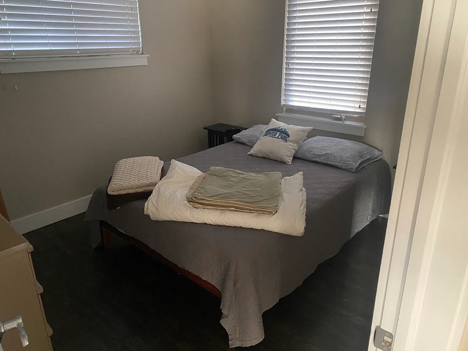 3 bed, 1400 sqft, $3,000 — Photo 2
